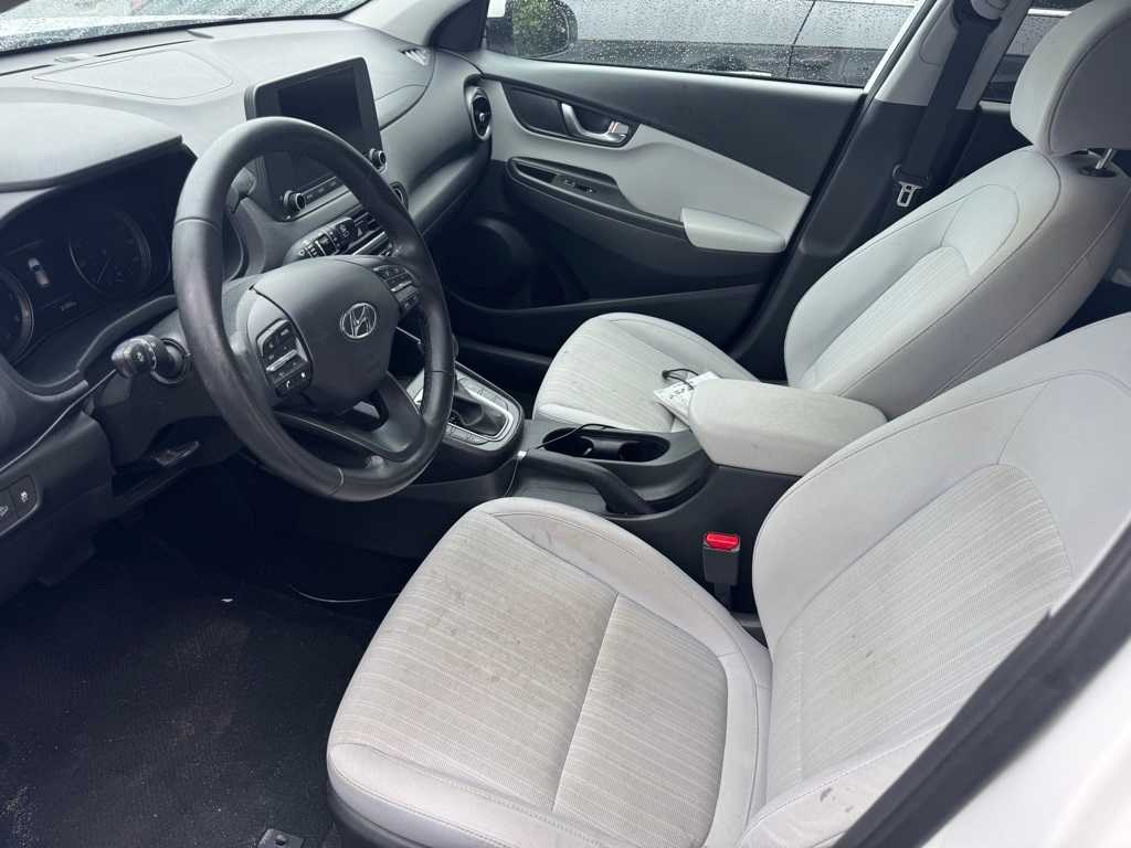 2022 Hyundai Kona SEL 11