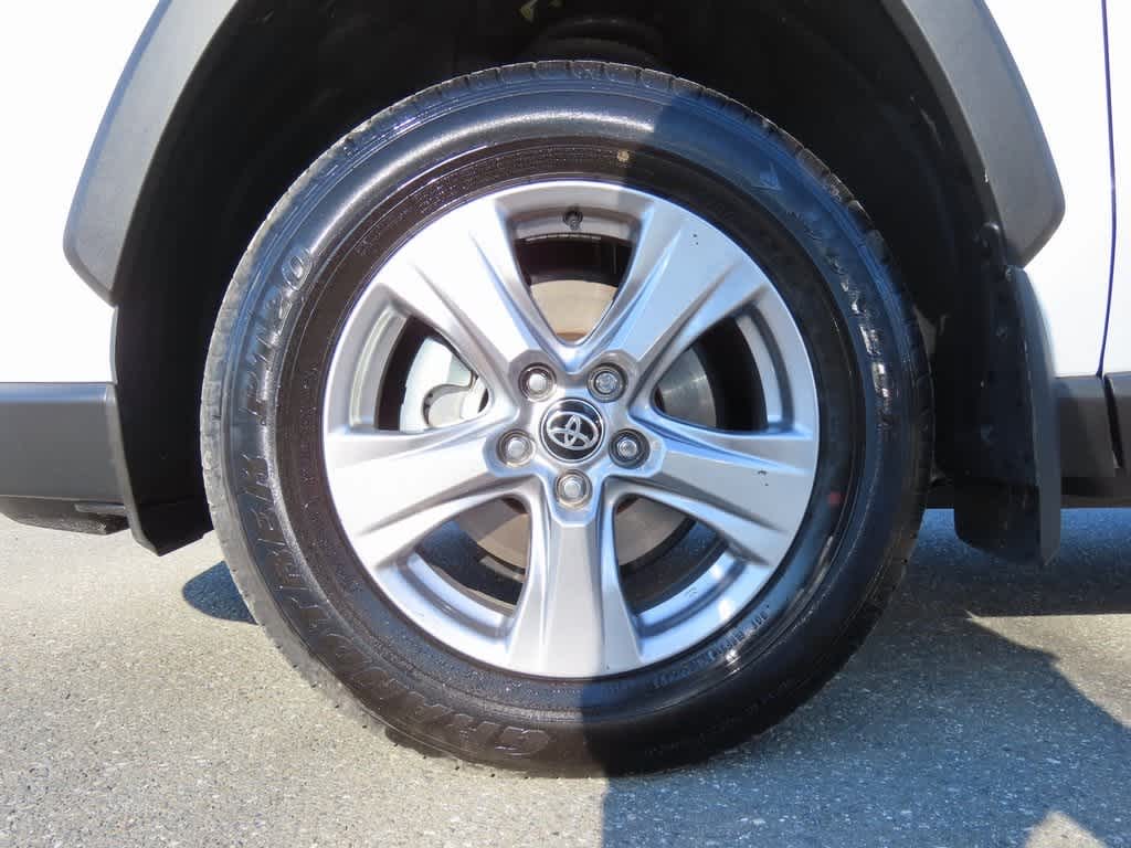 Thumbnail: 2025 Toyota RAV4 - 9