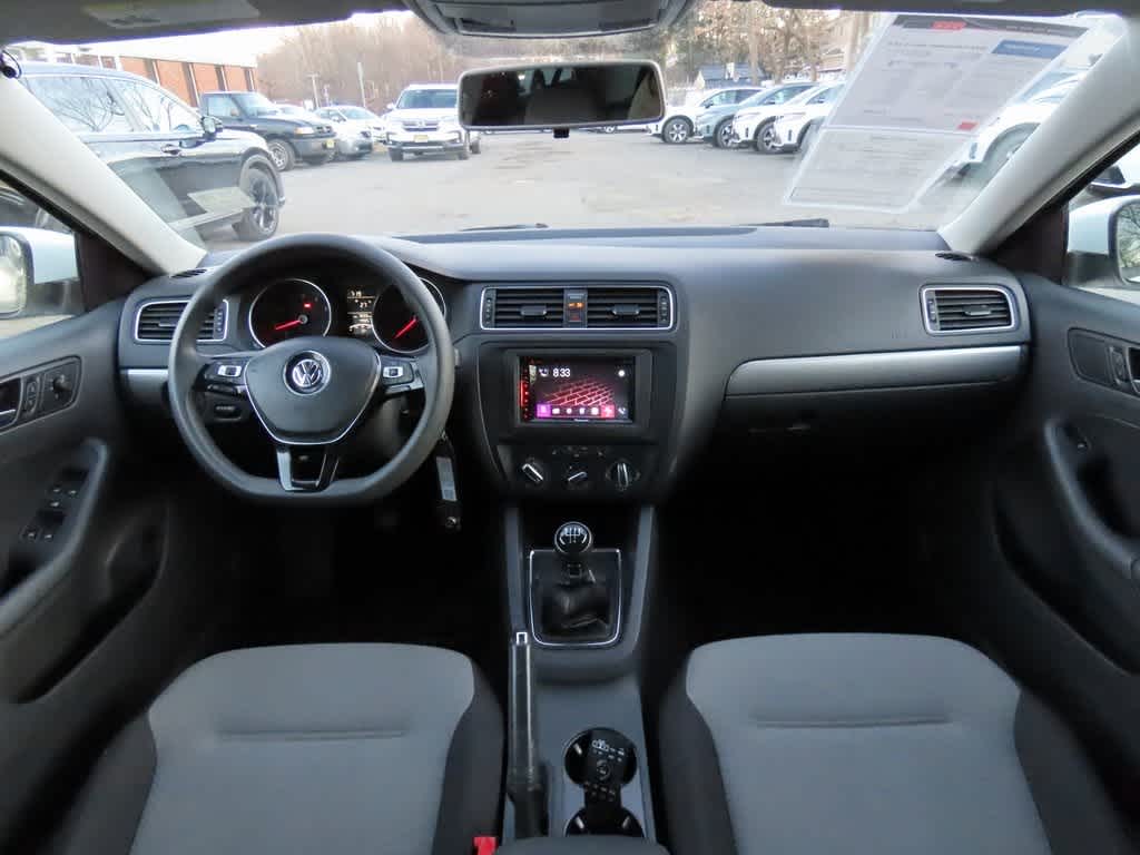 Thumbnail: 2018 Volkswagen Jetta - 16