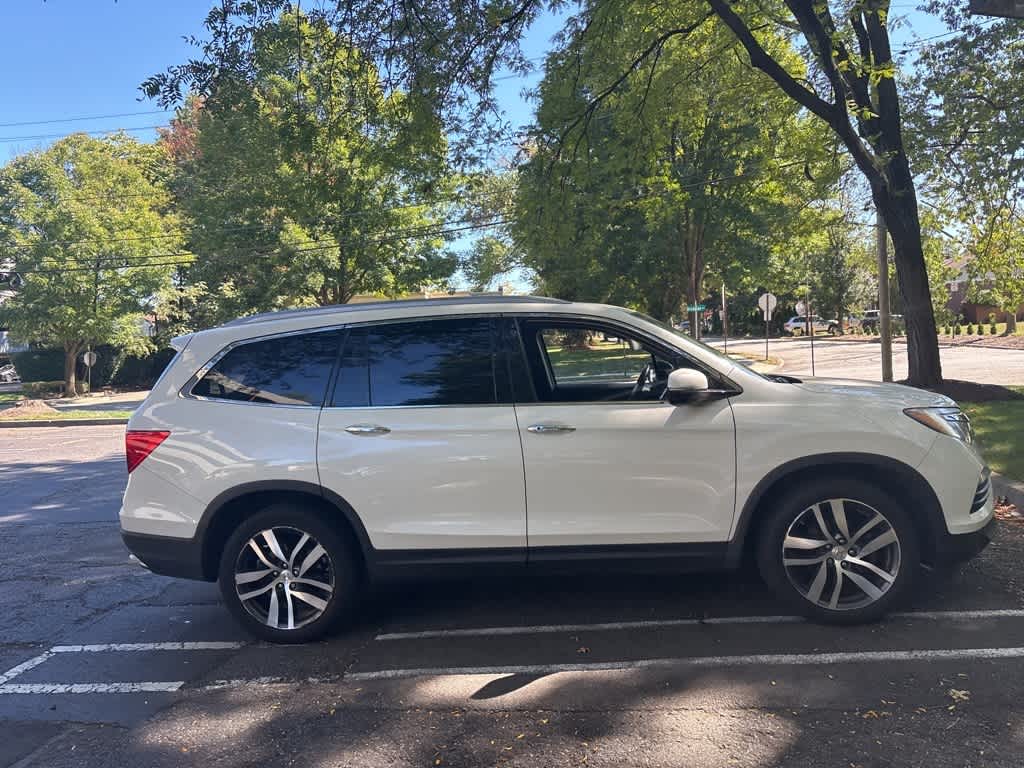 Thumbnail: 2018 Honda Pilot - 7