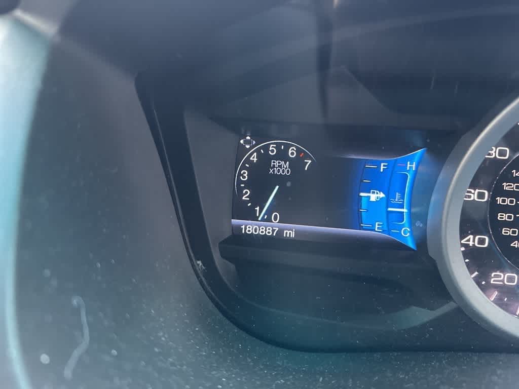 Thumbnail: 2015 Ford Explorer - 28