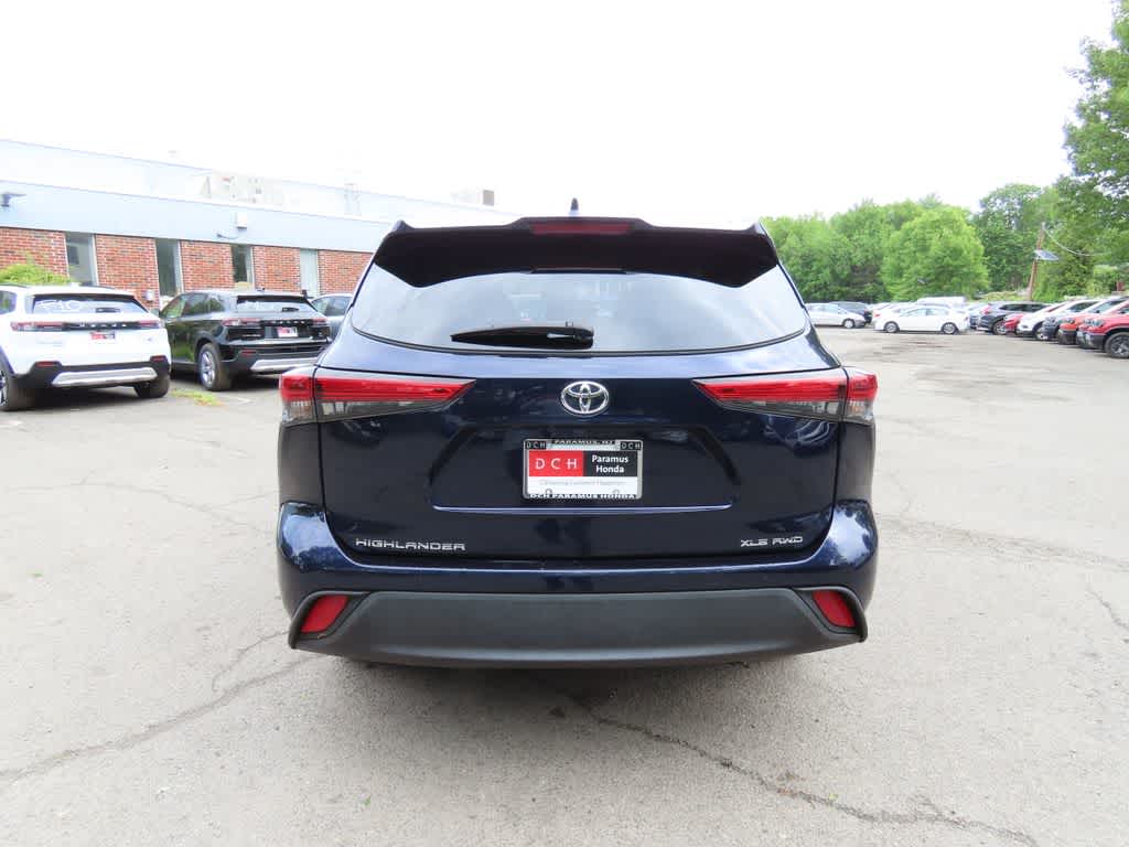 Thumbnail: 2023 Toyota Highlander - 5