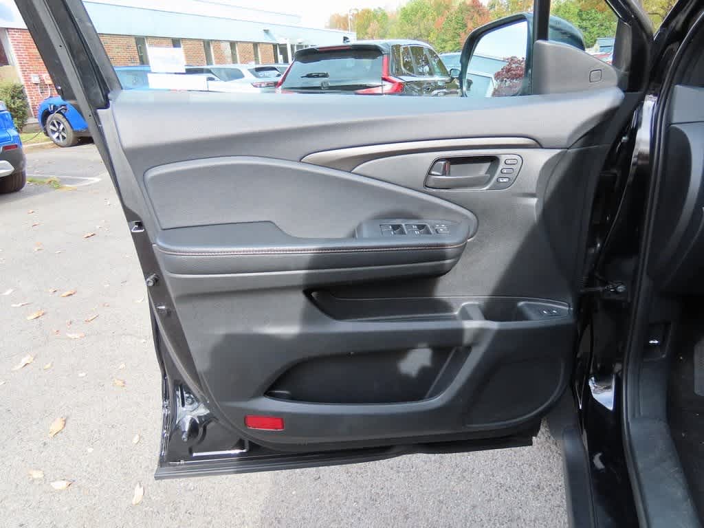 Thumbnail: 2024 Honda Passport - 15