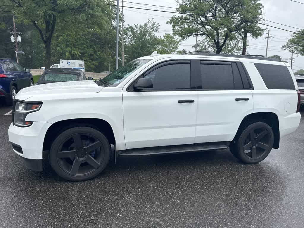 Thumbnail: 2017 Chevrolet Tahoe - 3