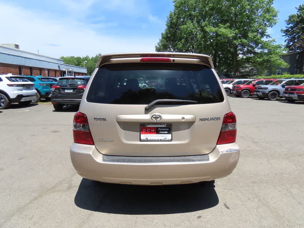 Thumbnail: 2004 Toyota Highlander - 5