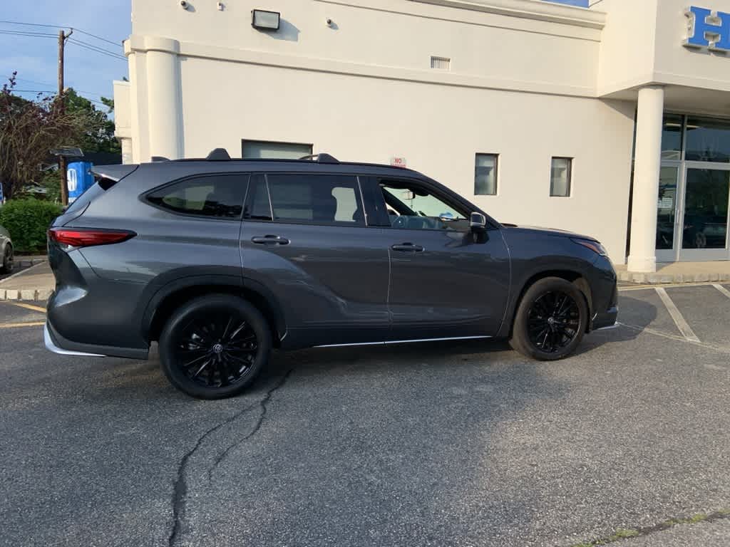 2023 Toyota Highlander XSE 12