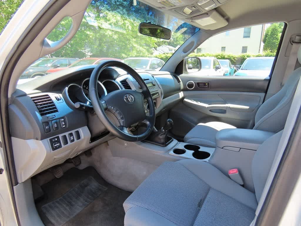 2006 Toyota Tacoma Base 2