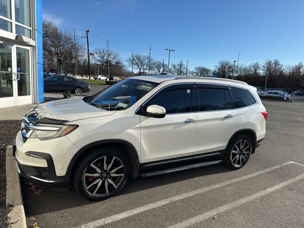 Thumbnail: 2019 Honda Pilot - 3