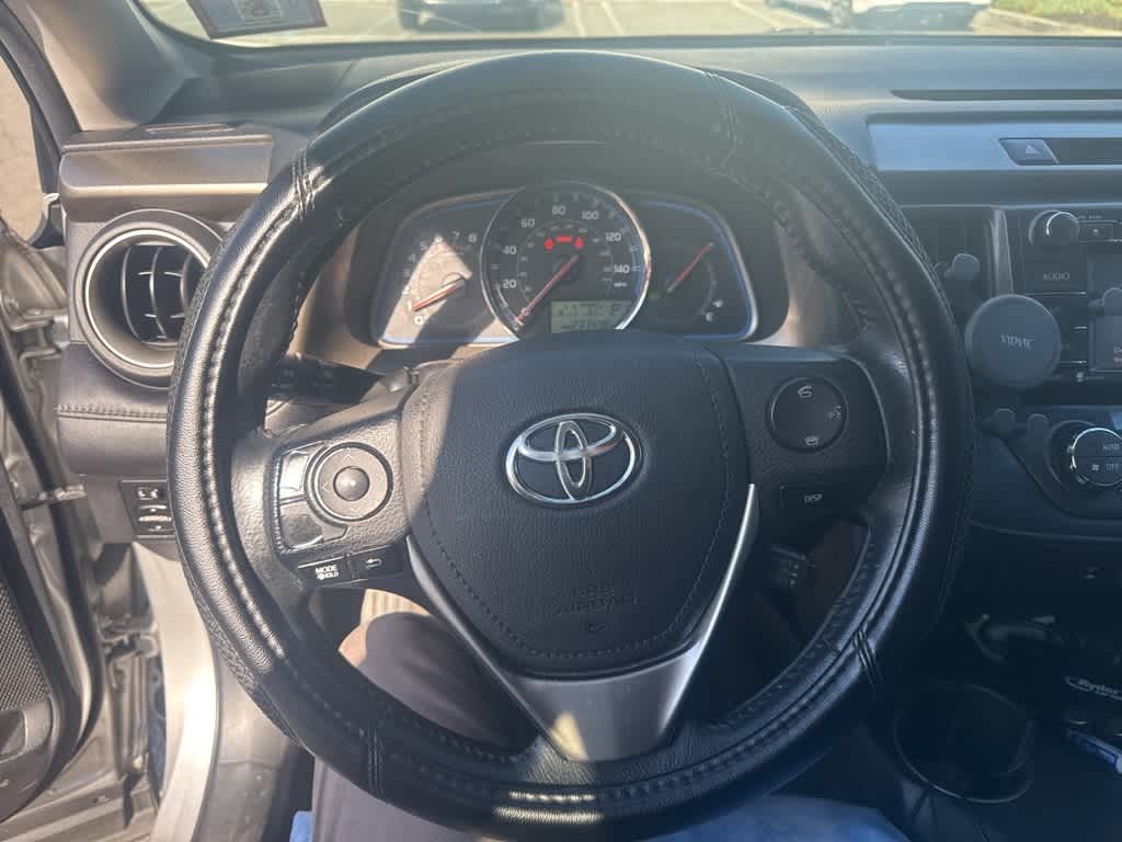 Thumbnail: 2015 Toyota RAV4 - 17