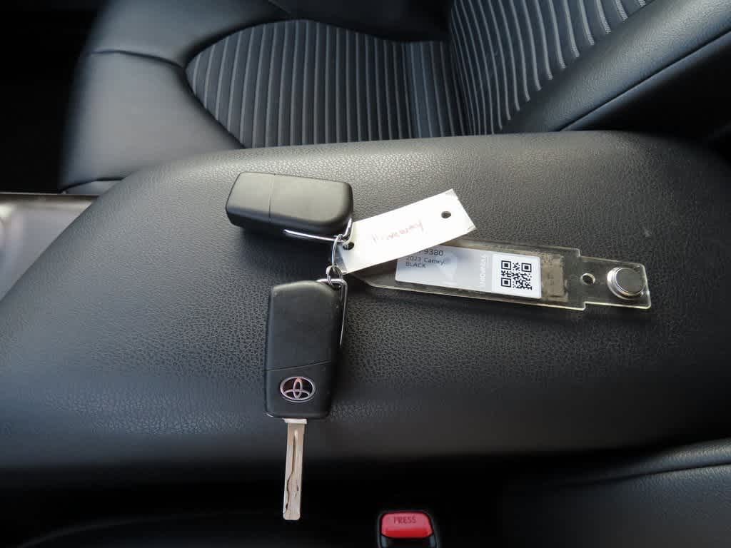 Thumbnail: 2023 Toyota Camry - 24