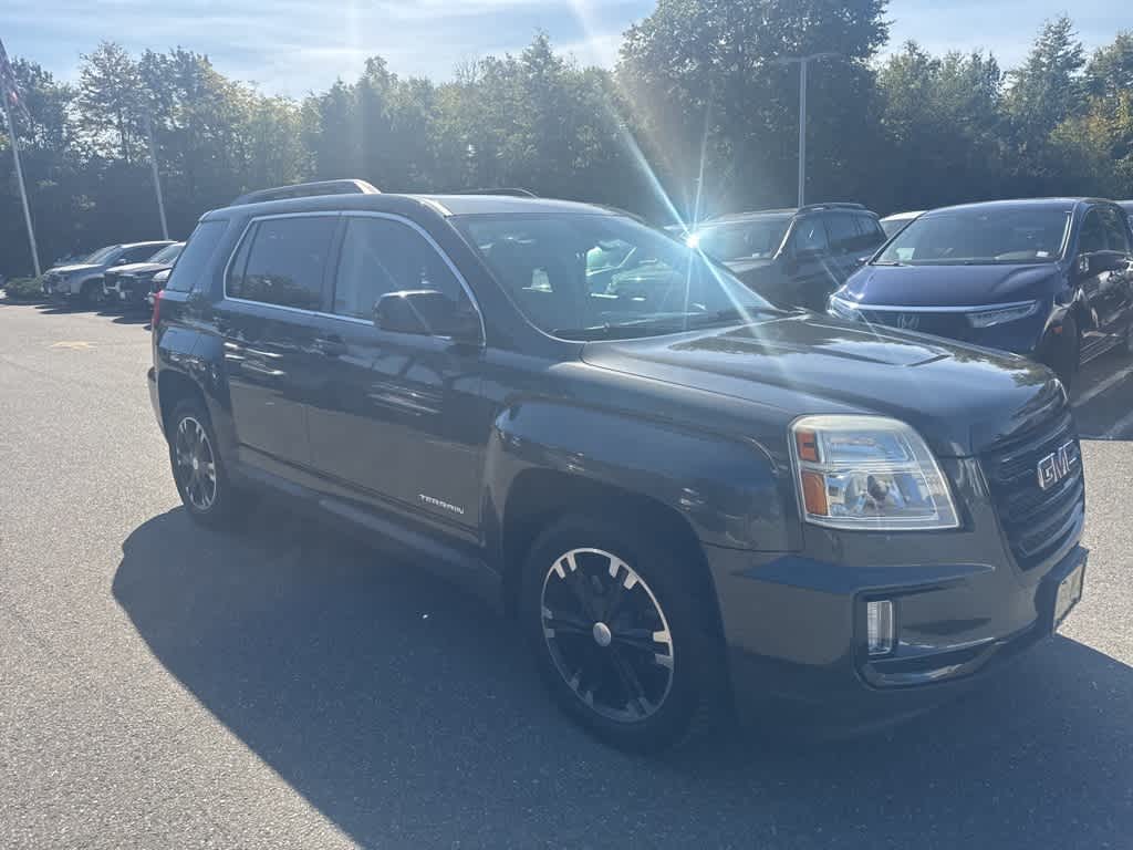 Thumbnail: 2017 GMC Terrain - 16