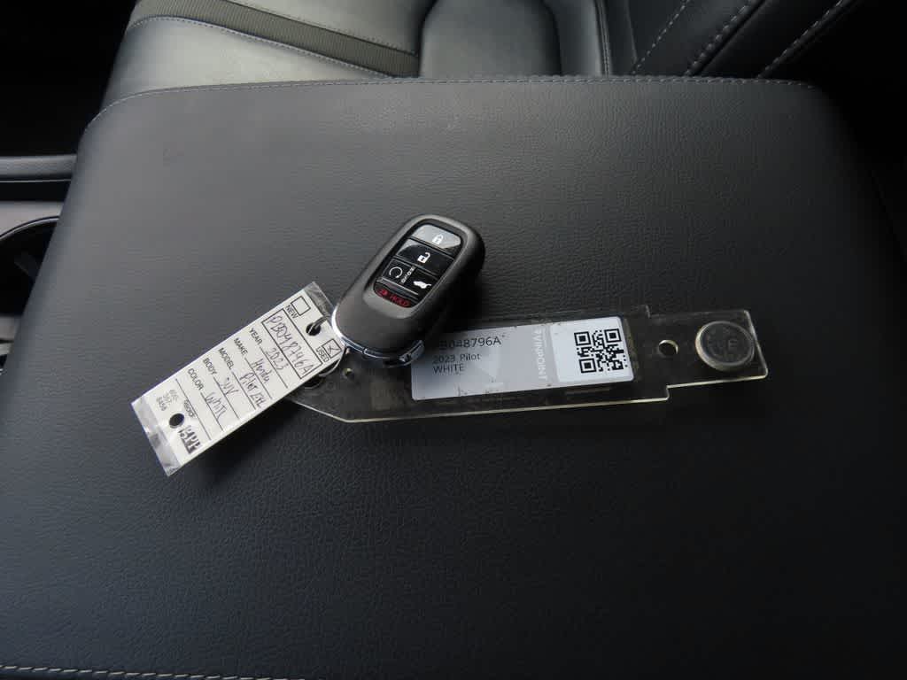 Thumbnail: 2023 Honda Pilot - 28