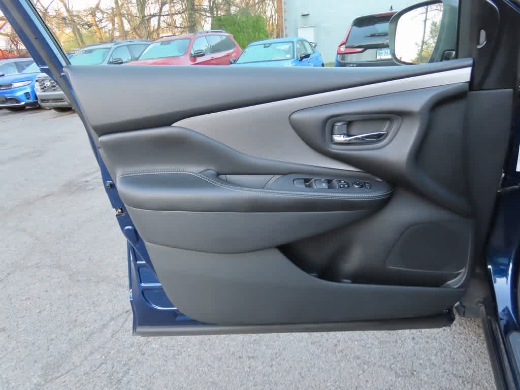 Thumbnail: 2020 Nissan Murano - 16