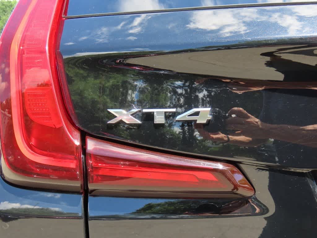 Thumbnail: 2023 Cadillac XT4 - 7