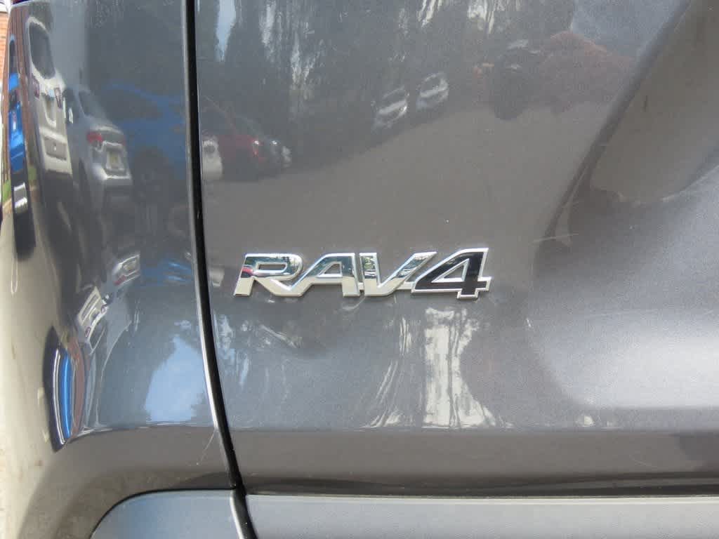 Thumbnail: 2020 Toyota RAV4 - 7
