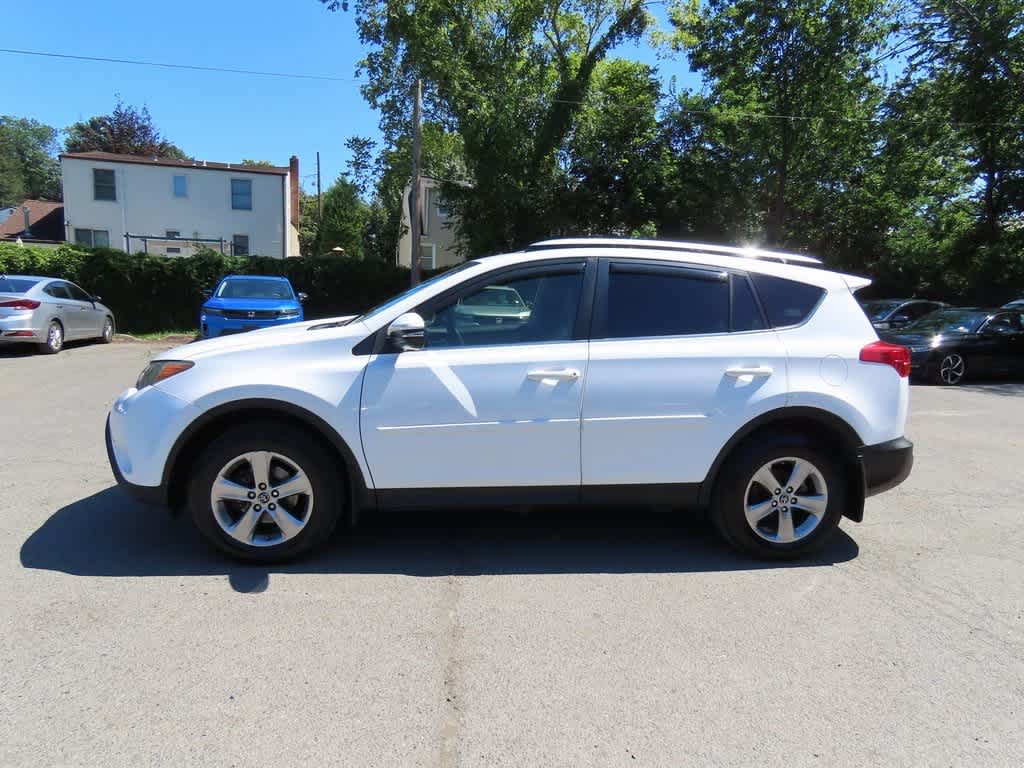 Thumbnail: 2015 Toyota RAV4 - 3