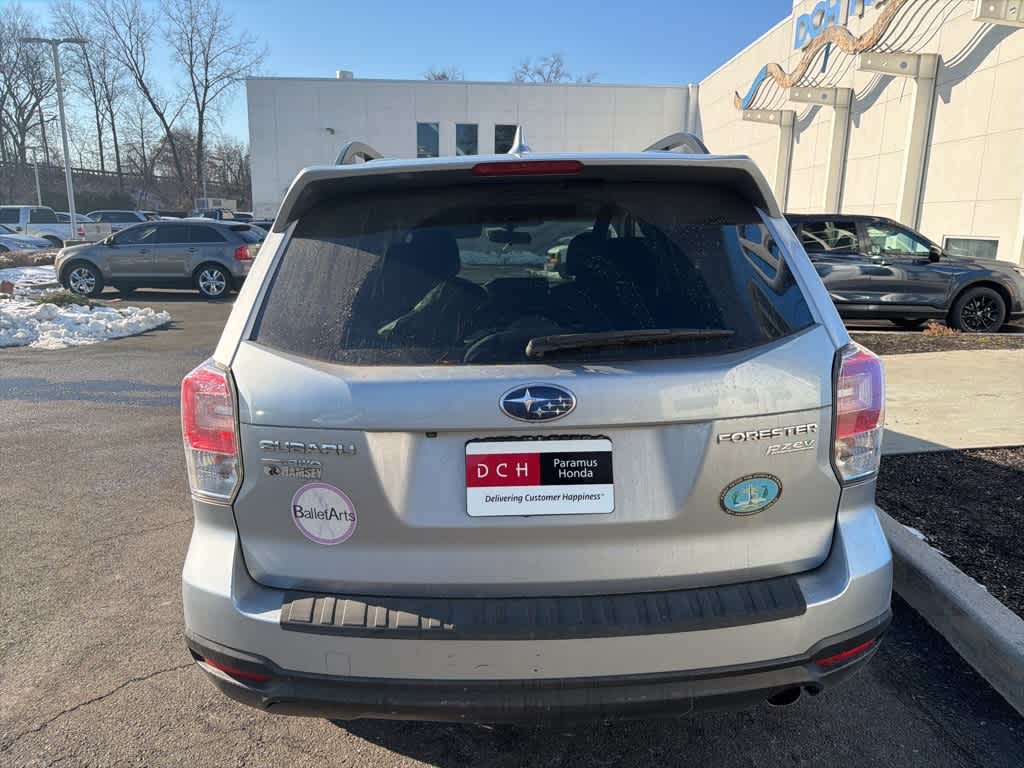 Thumbnail: 2017 Subaru Forester - 11