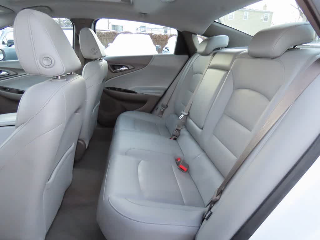 Thumbnail: 2019 Chevrolet Malibu - 13