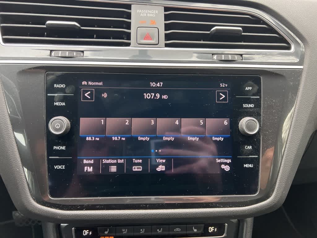 Thumbnail: 2019 Volkswagen Tiguan - 18