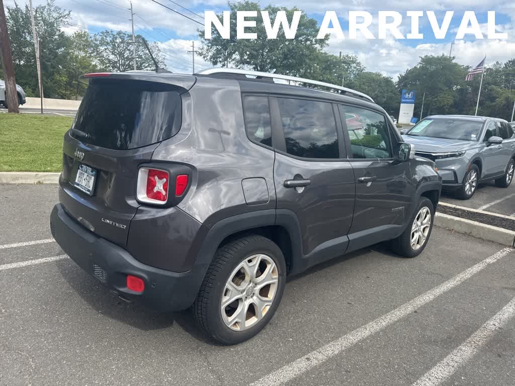 Thumbnail: 2016 Jeep Renegade - 10