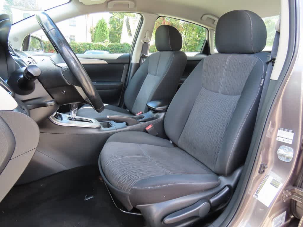Thumbnail: 2015 Nissan Sentra - 12