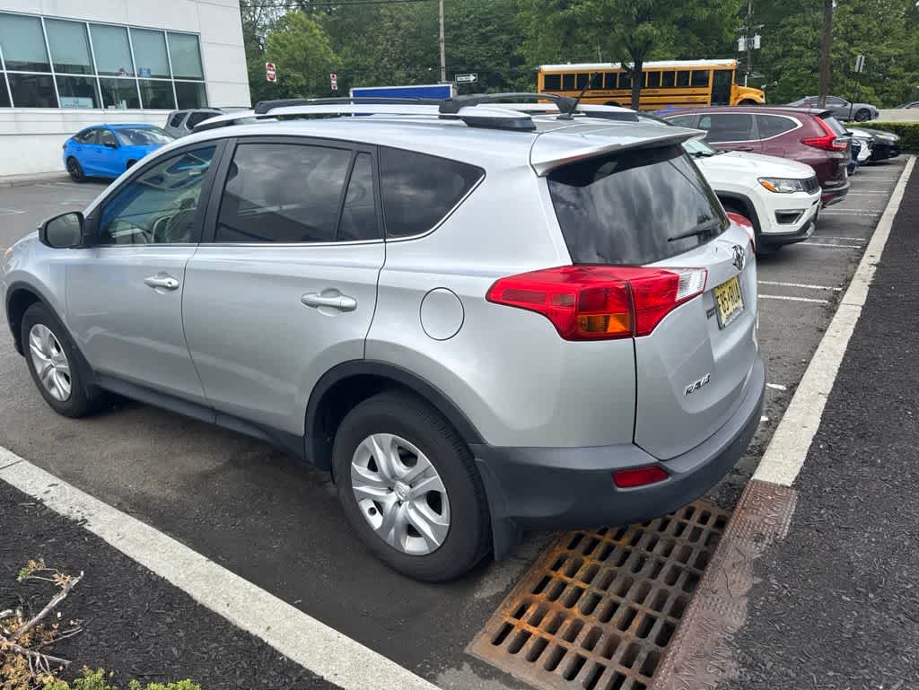 Thumbnail: 2013 Toyota RAV4 - 12