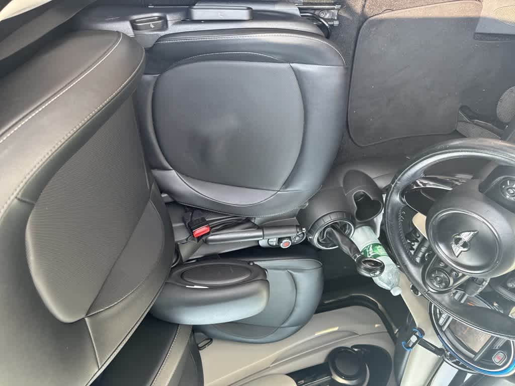 Thumbnail: 2016 MINI Cooper Convertible - 10