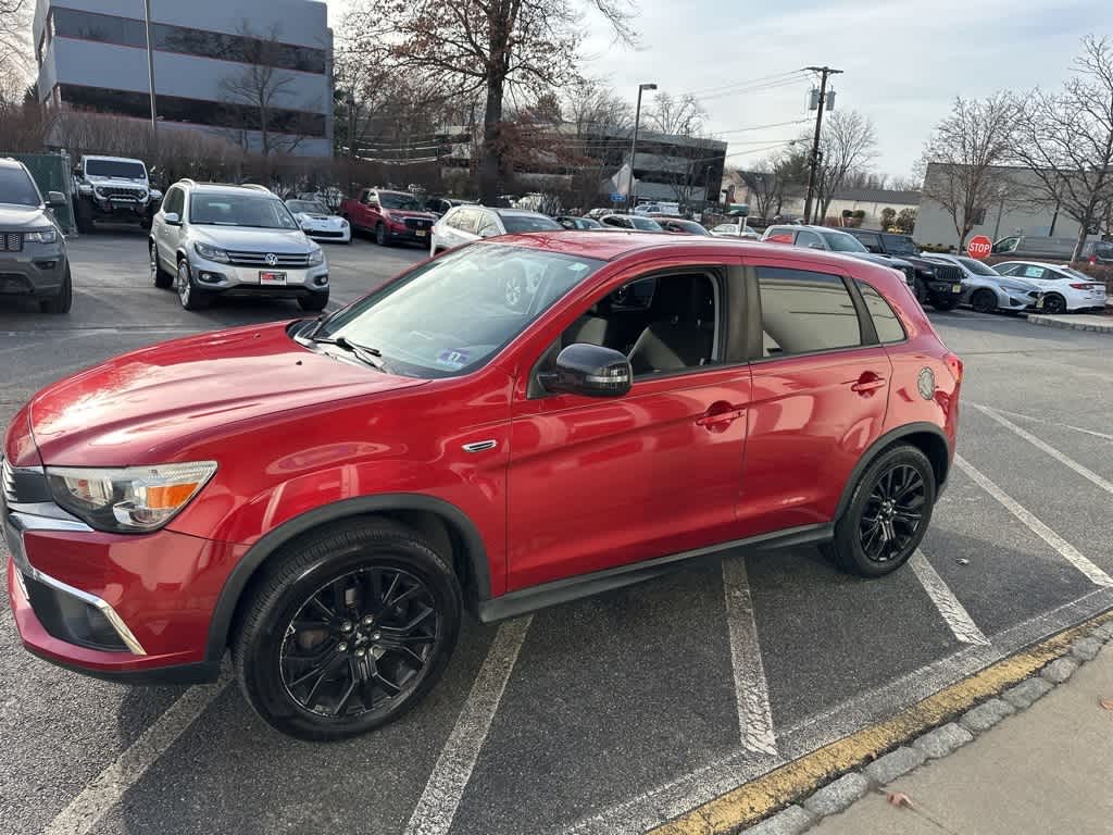 Thumbnail: 2017 Mitsubishi Outlander Sport - 7