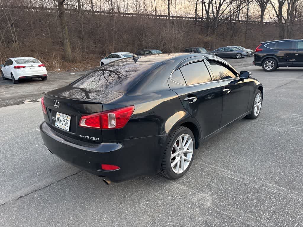 Thumbnail: 2012 Lexus IS - 15