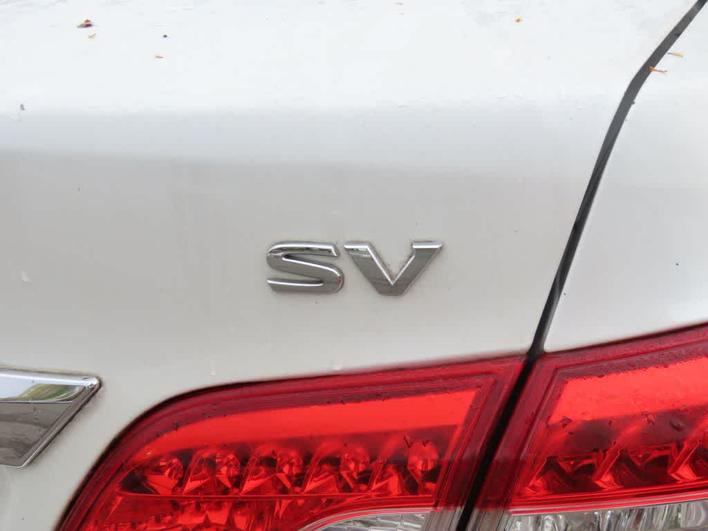 Thumbnail: 2015 Nissan Sentra - 8