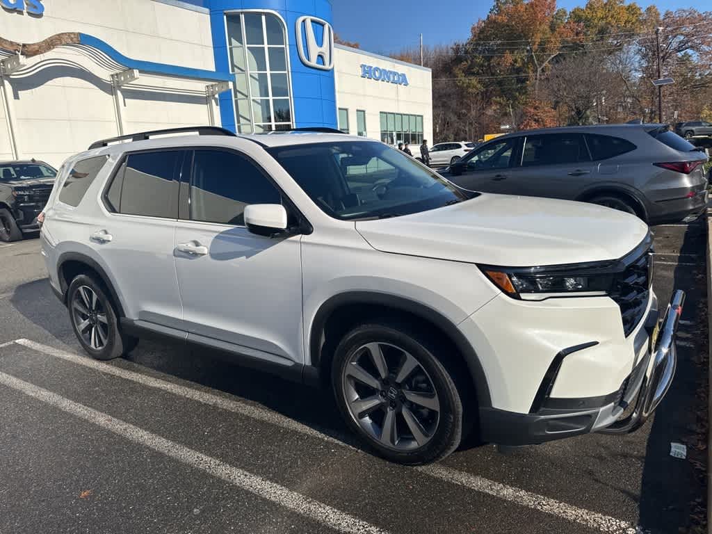 Thumbnail: 2023 Honda Pilot - 5