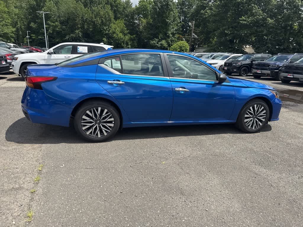 Thumbnail: 2025 Nissan Altima - 20