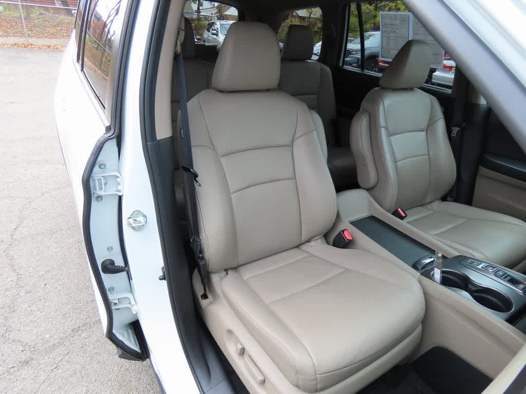 Thumbnail: 2022 Honda Pilot - 18