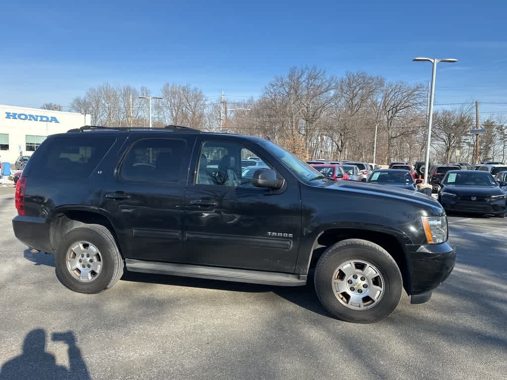 Thumbnail: 2014 Chevrolet Tahoe - 8