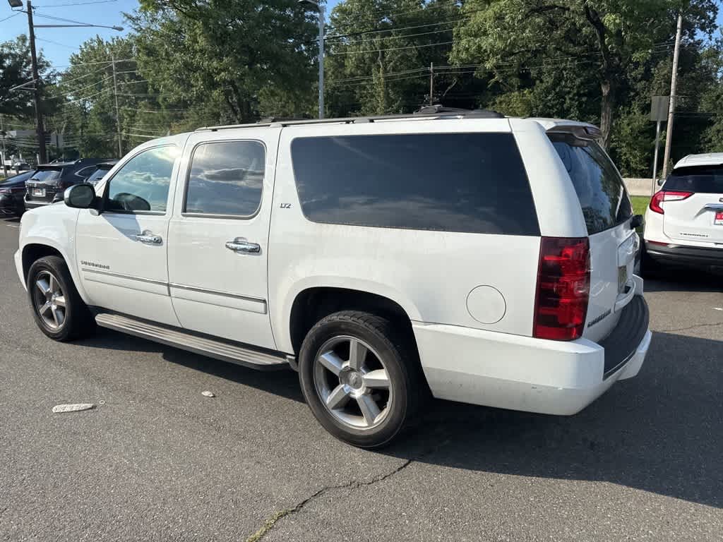 Thumbnail: 2011 Chevrolet Suburban - 6