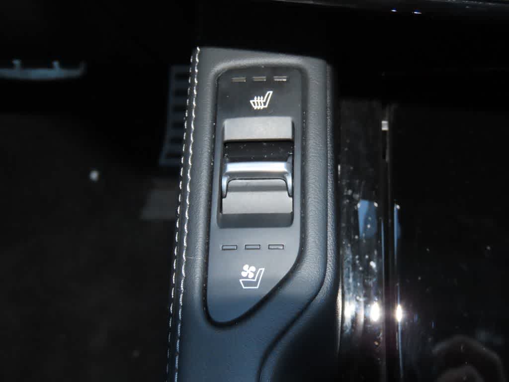 Thumbnail: 2024 Kia Telluride - 30