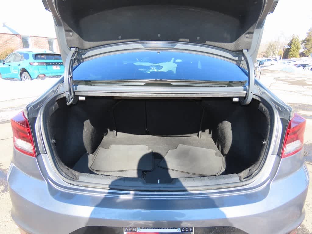 Thumbnail: 2020 Hyundai Elantra - 10