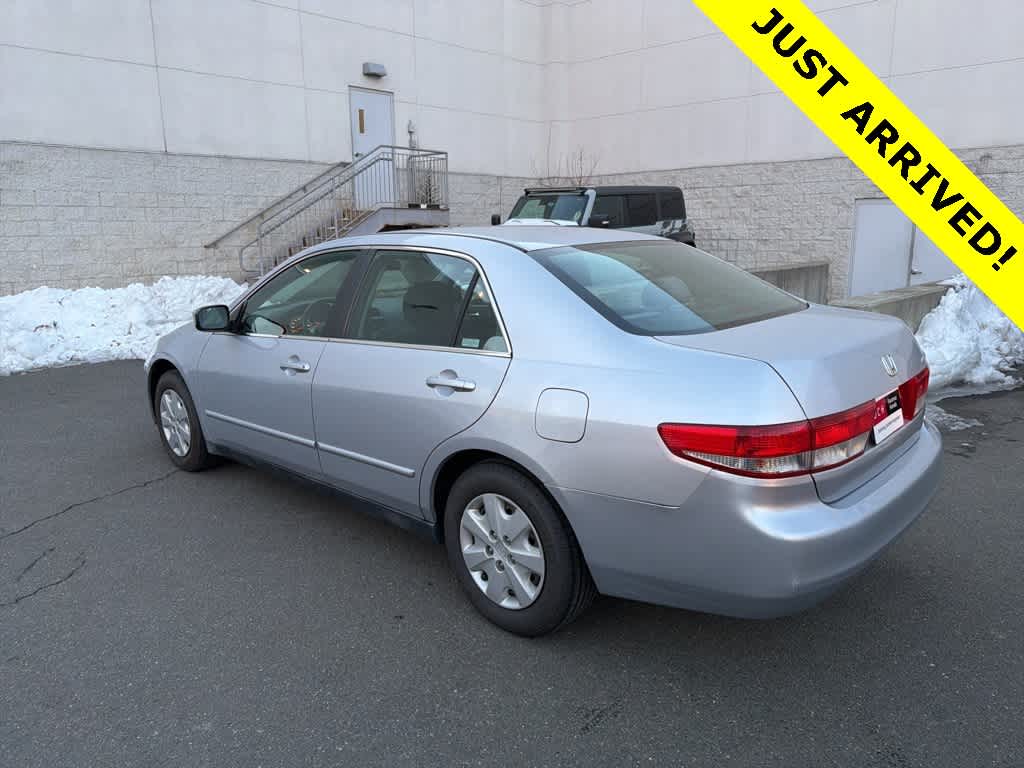 Thumbnail: 2004 Honda Accord - 8