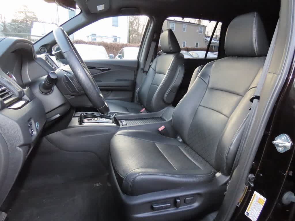 Thumbnail: 2019 Honda Passport - 13