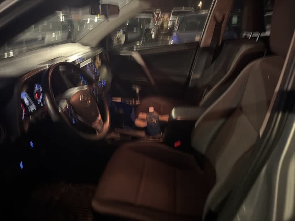 Thumbnail: 2018 Toyota RAV4 - 28