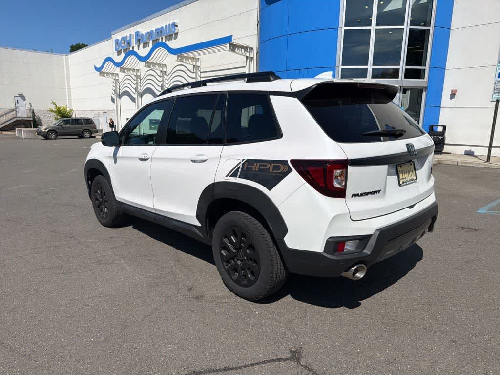 Thumbnail: 2023 Honda Passport - 9