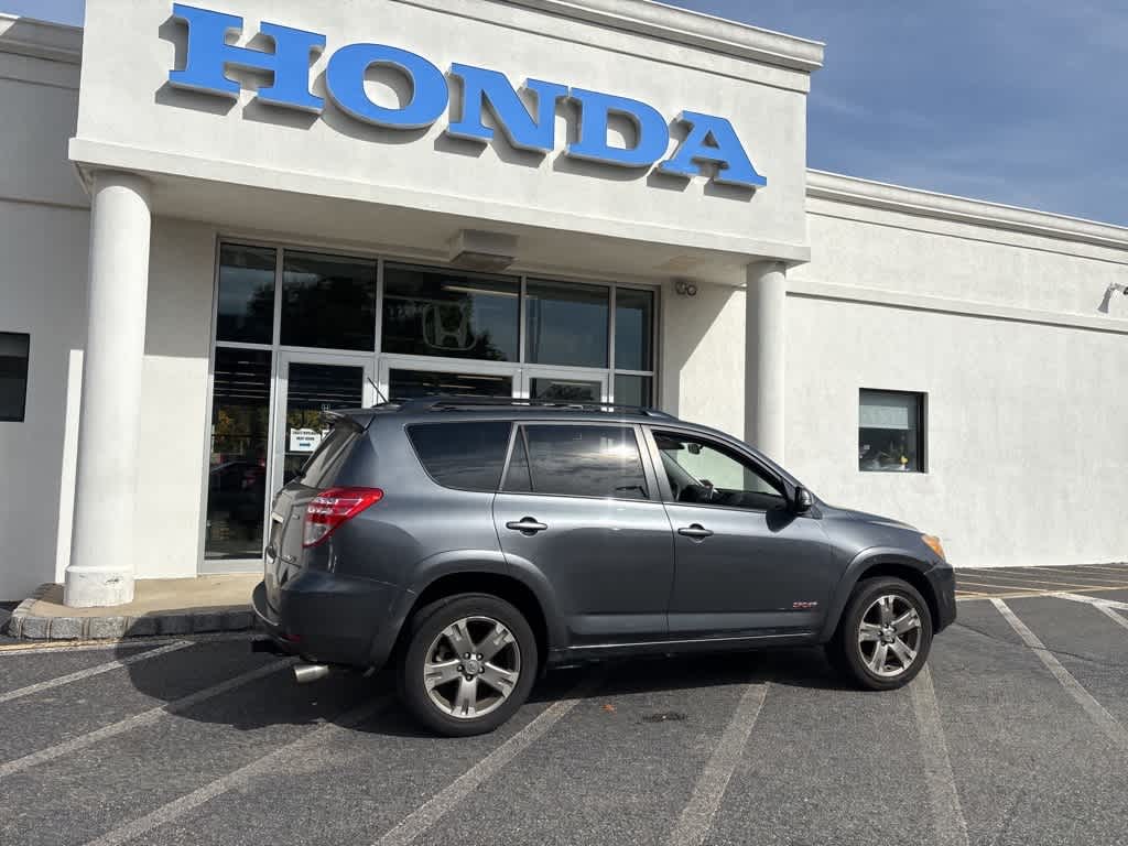 Thumbnail: 2011 Toyota RAV4 - 6