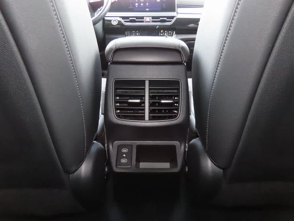 Thumbnail: 2024 Kia Seltos - 24