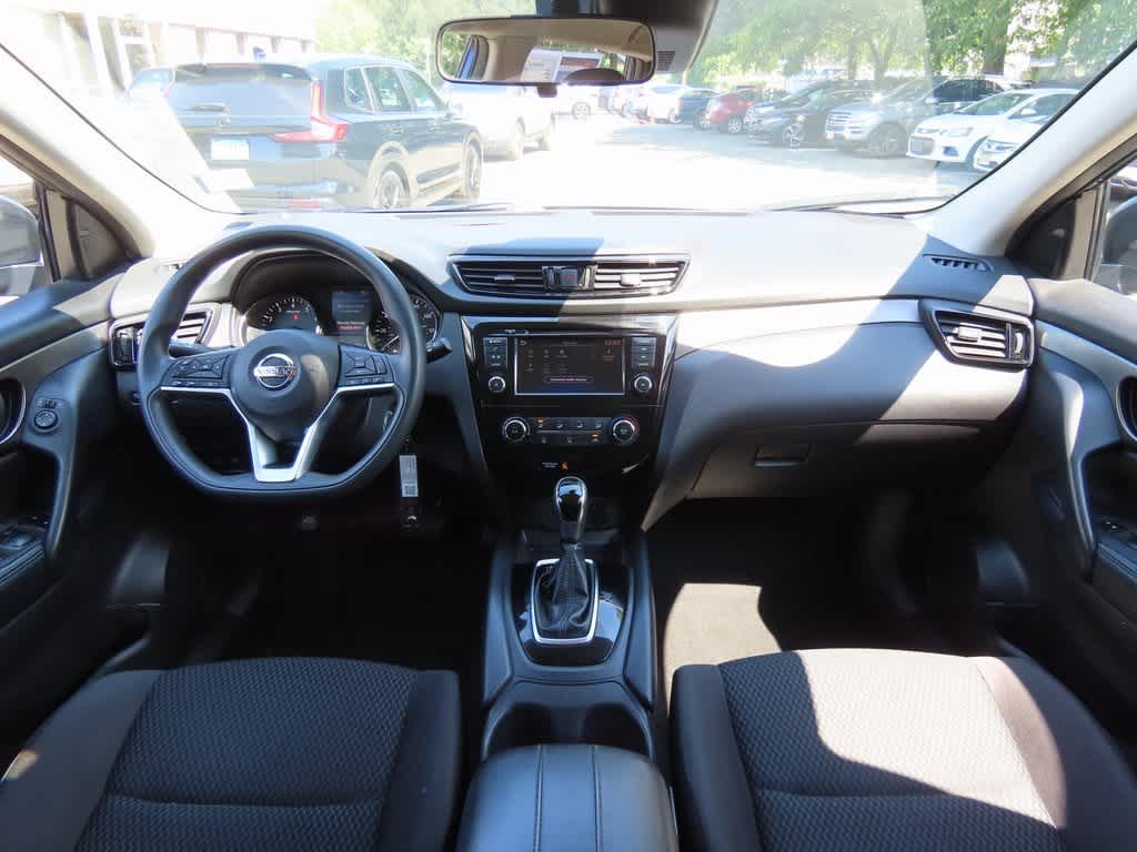 Thumbnail: 2021 Nissan Rogue Sport - 15
