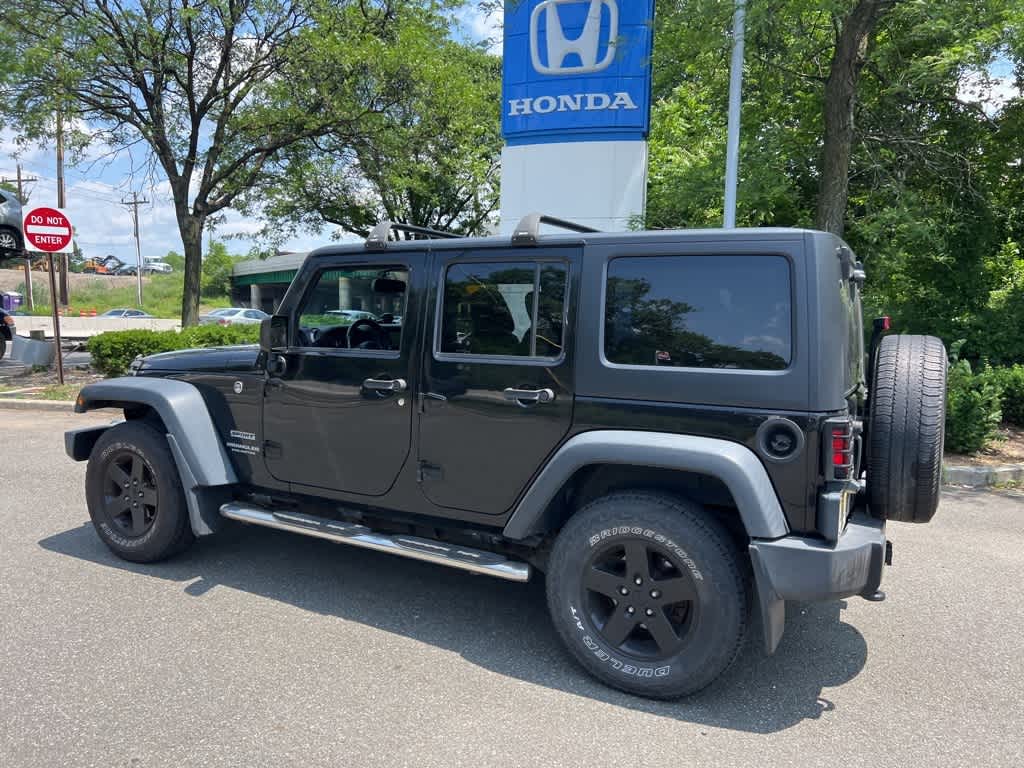 Thumbnail: 2016 Jeep Wrangler - 12