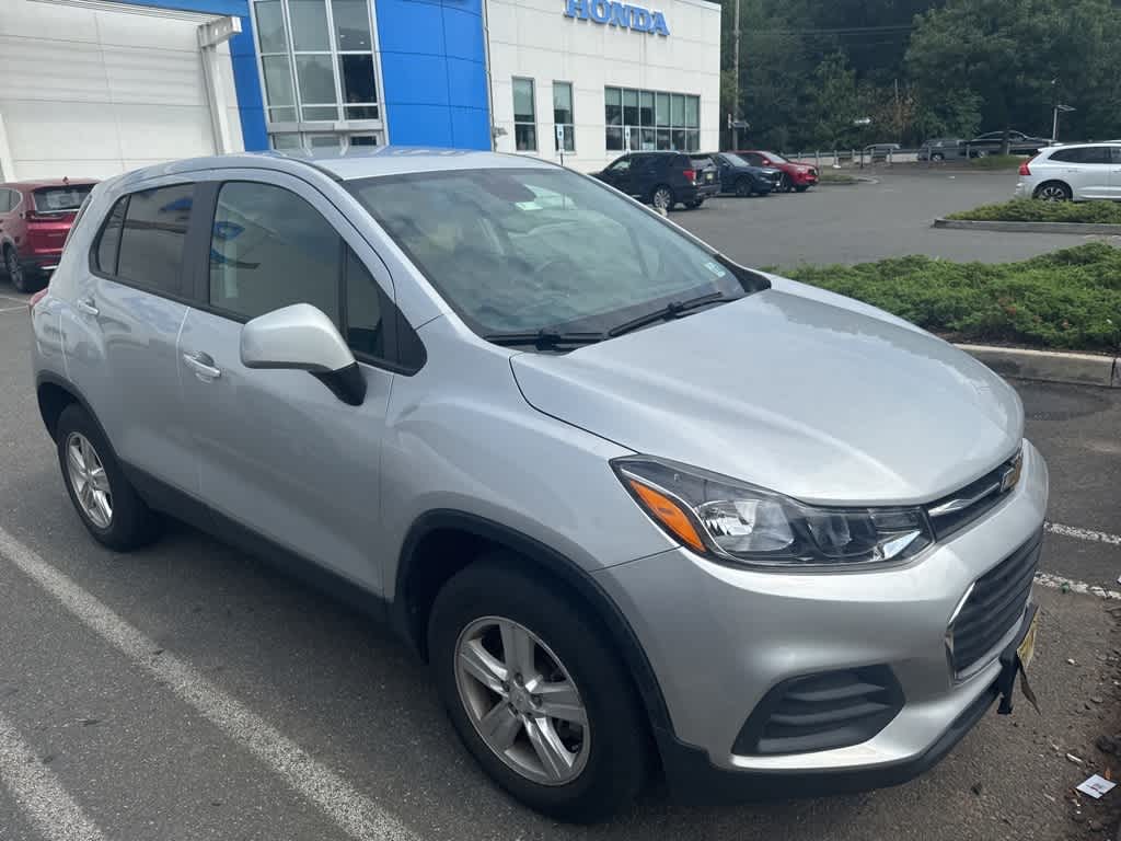 Thumbnail: 2020 Chevrolet Trax - 5