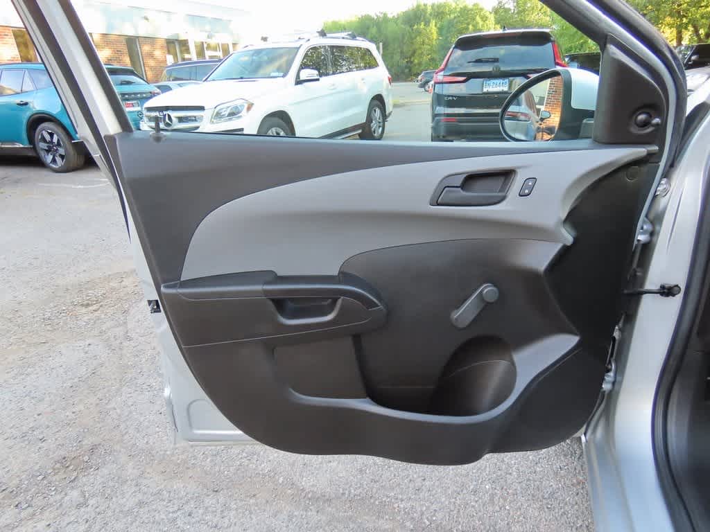 Thumbnail: 2019 Chevrolet Sonic - 15