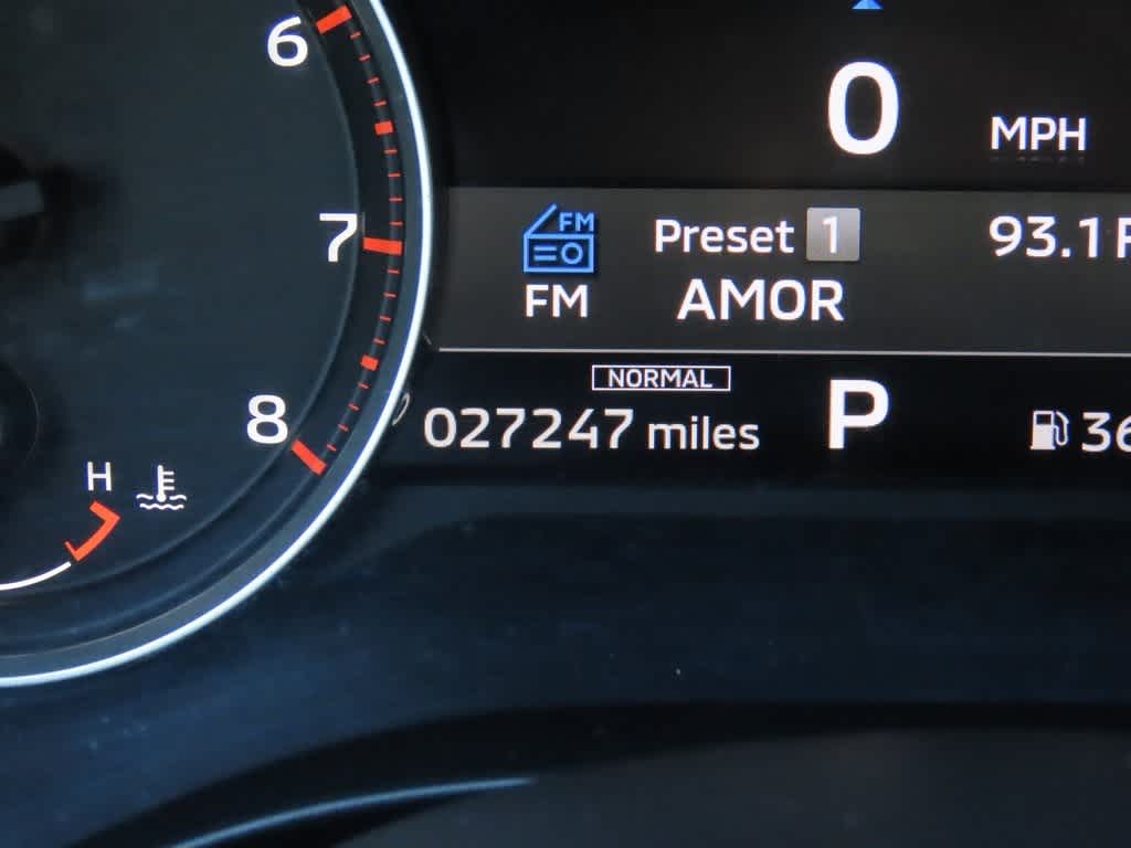 Thumbnail: 2024 Mitsubishi Outlander - 26