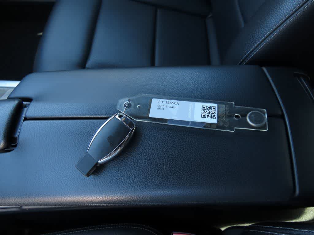 Thumbnail: 2015 Mercedes-Benz E-Class - 27