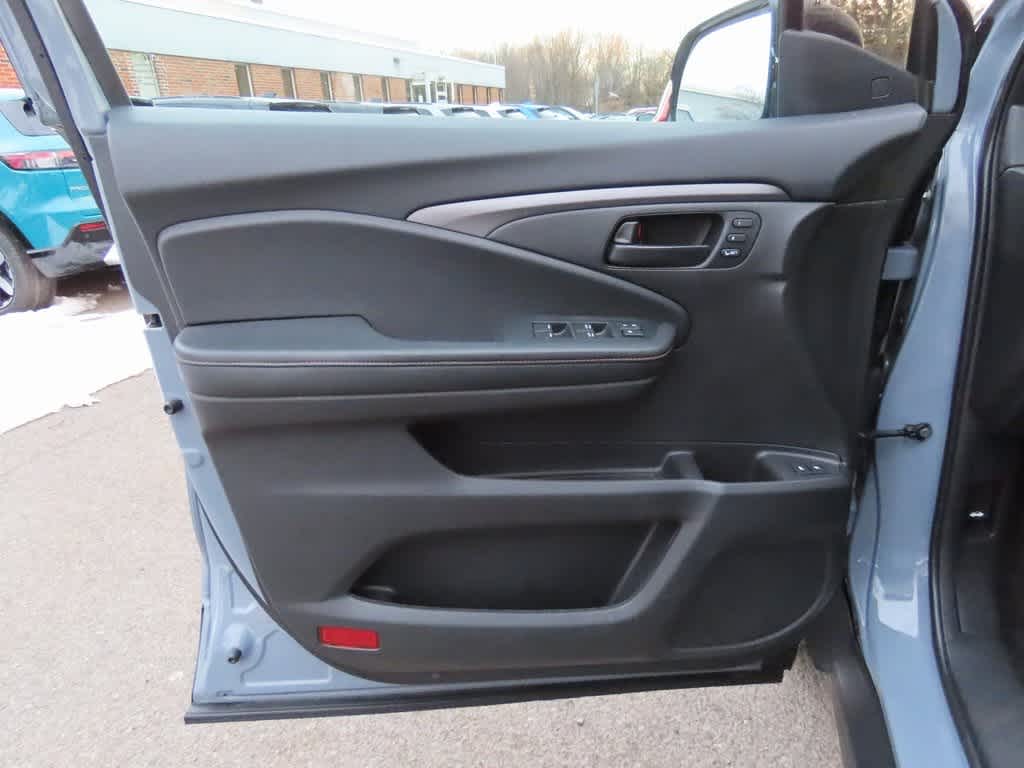 Thumbnail: 2023 Honda Passport - 15